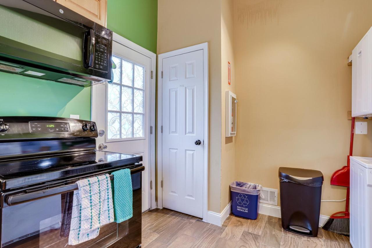 Escape To Our Cozy 3 Bed Rm 2 Bath Unit In Alexandria Vaヴィラ エクステリア 写真