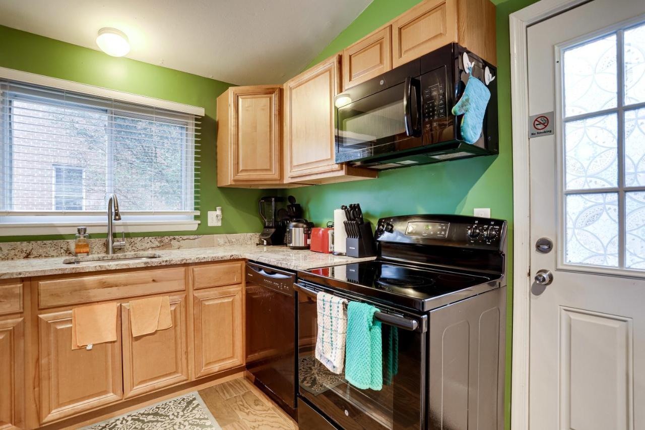 Escape To Our Cozy 3 Bed Rm 2 Bath Unit In Alexandria Vaヴィラ エクステリア 写真